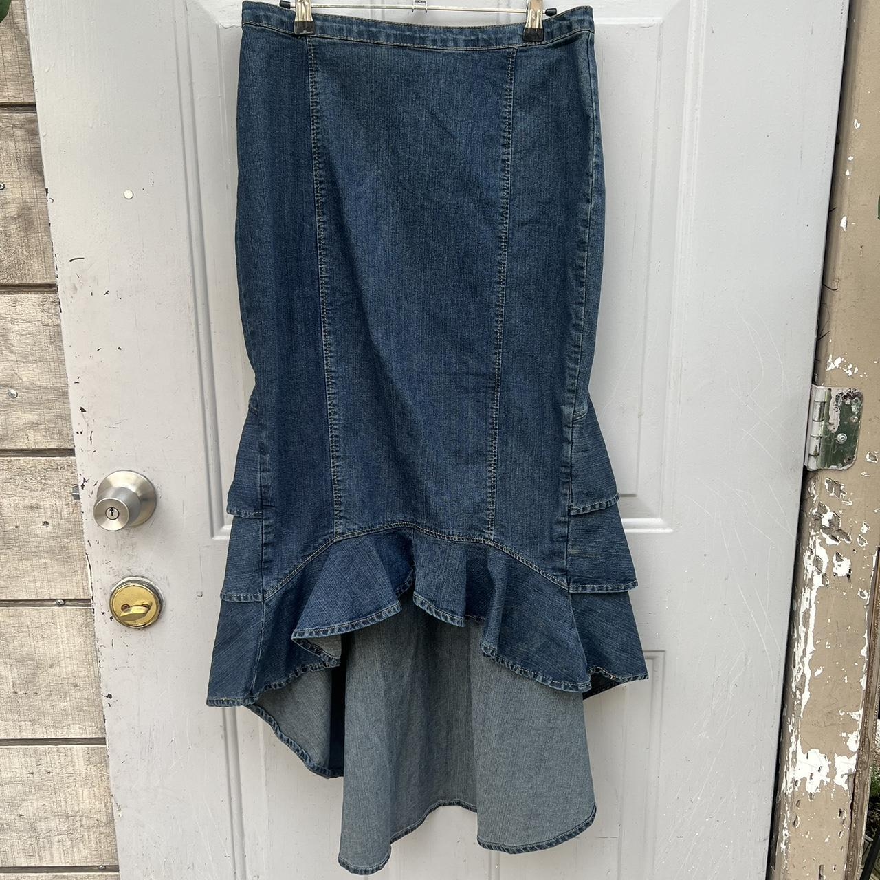 Plus size denim skirt size 22 Waist 15 Hips 17... Depop
