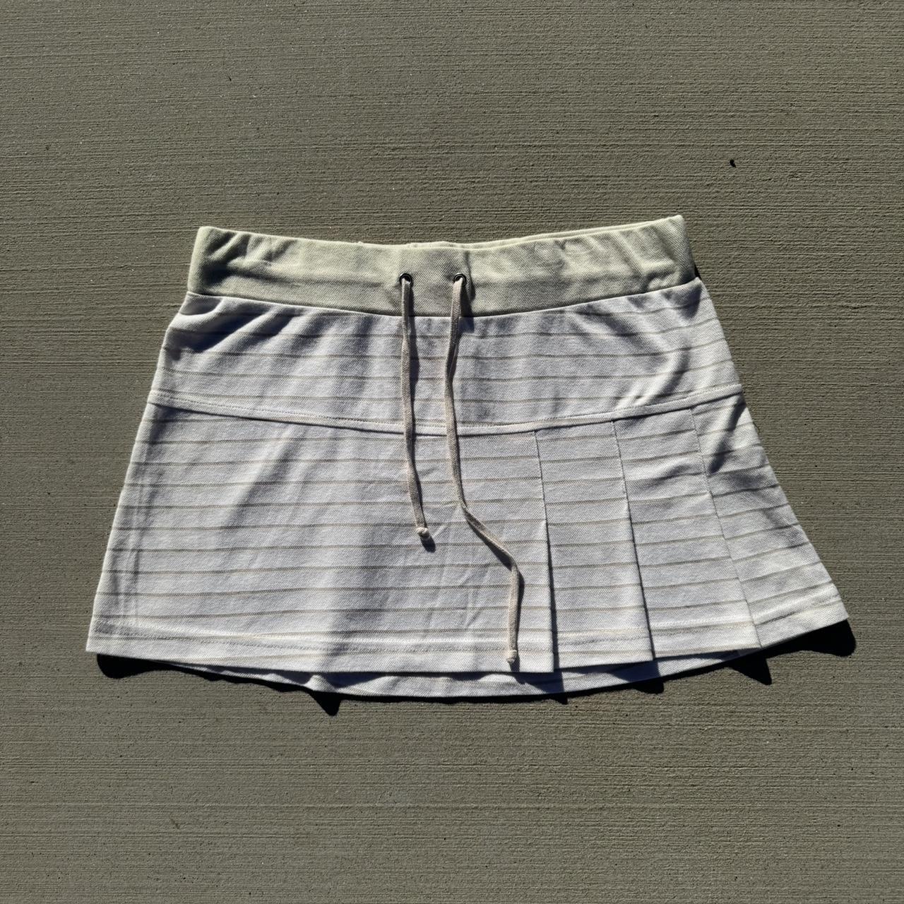 item listed by smiley_thrift