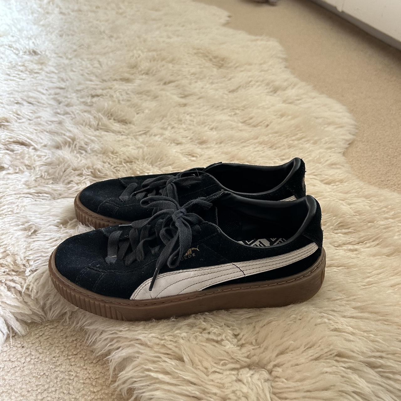 Puma Women's Black and White Trainers | Depop