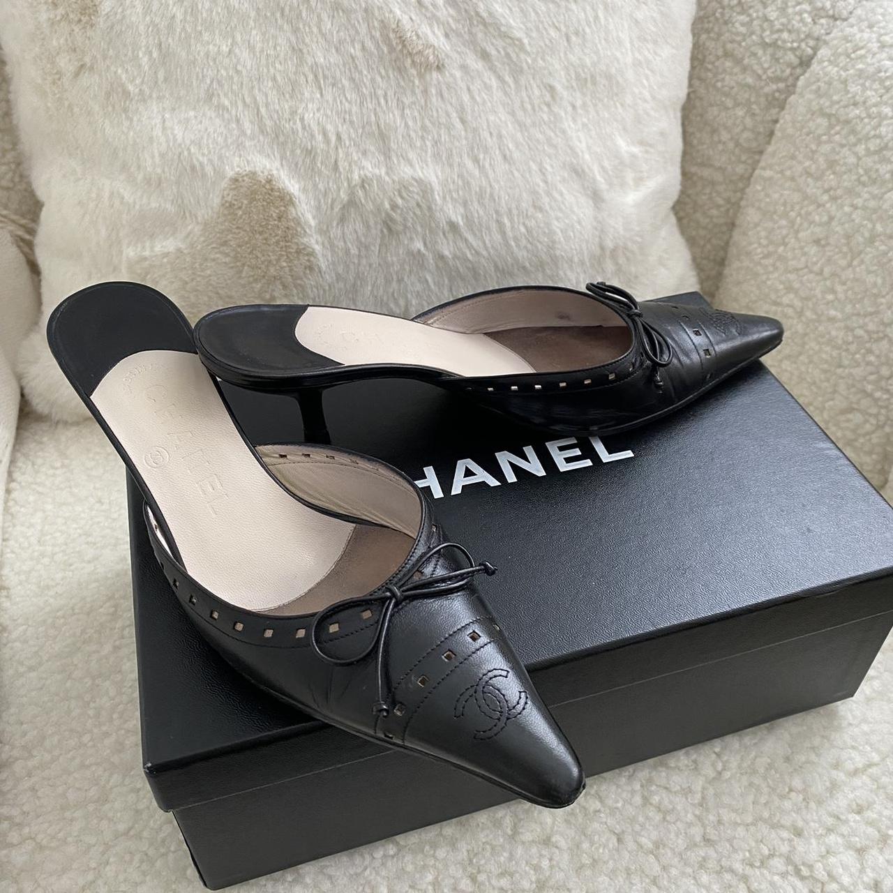 Chanel vintage kitten heels 🐈‍⬛🖤 Size 36,5 Perfect... - Depop