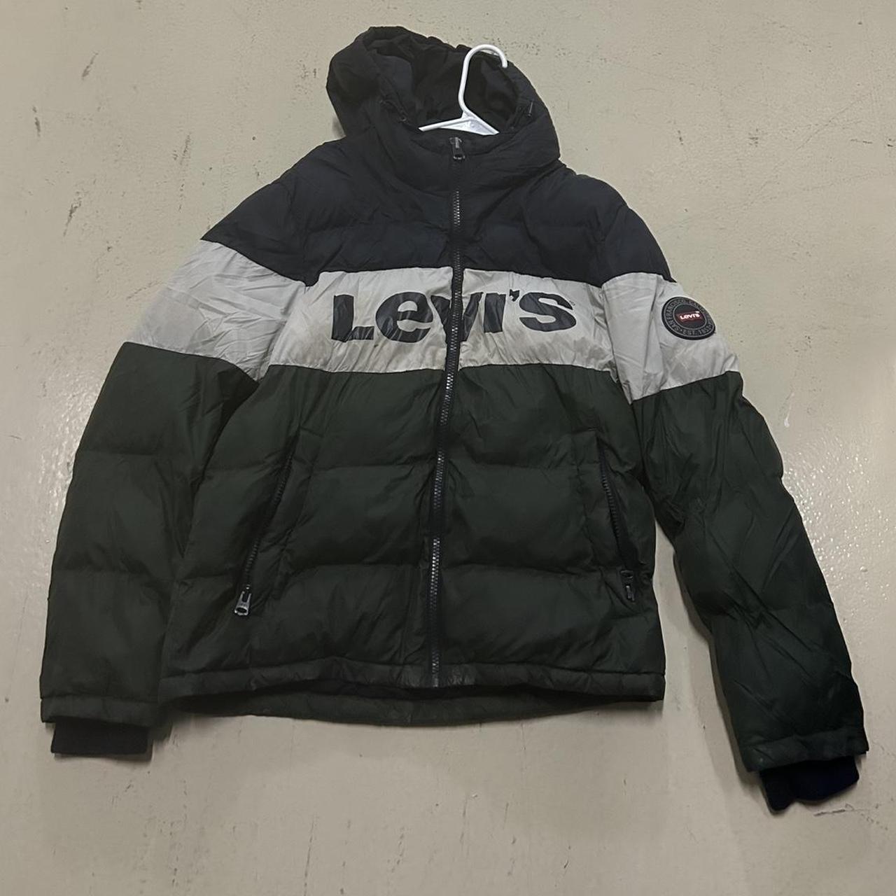 item listed by shoonscloset
