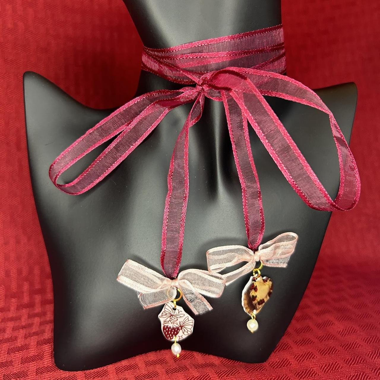 Red bow best sale choker