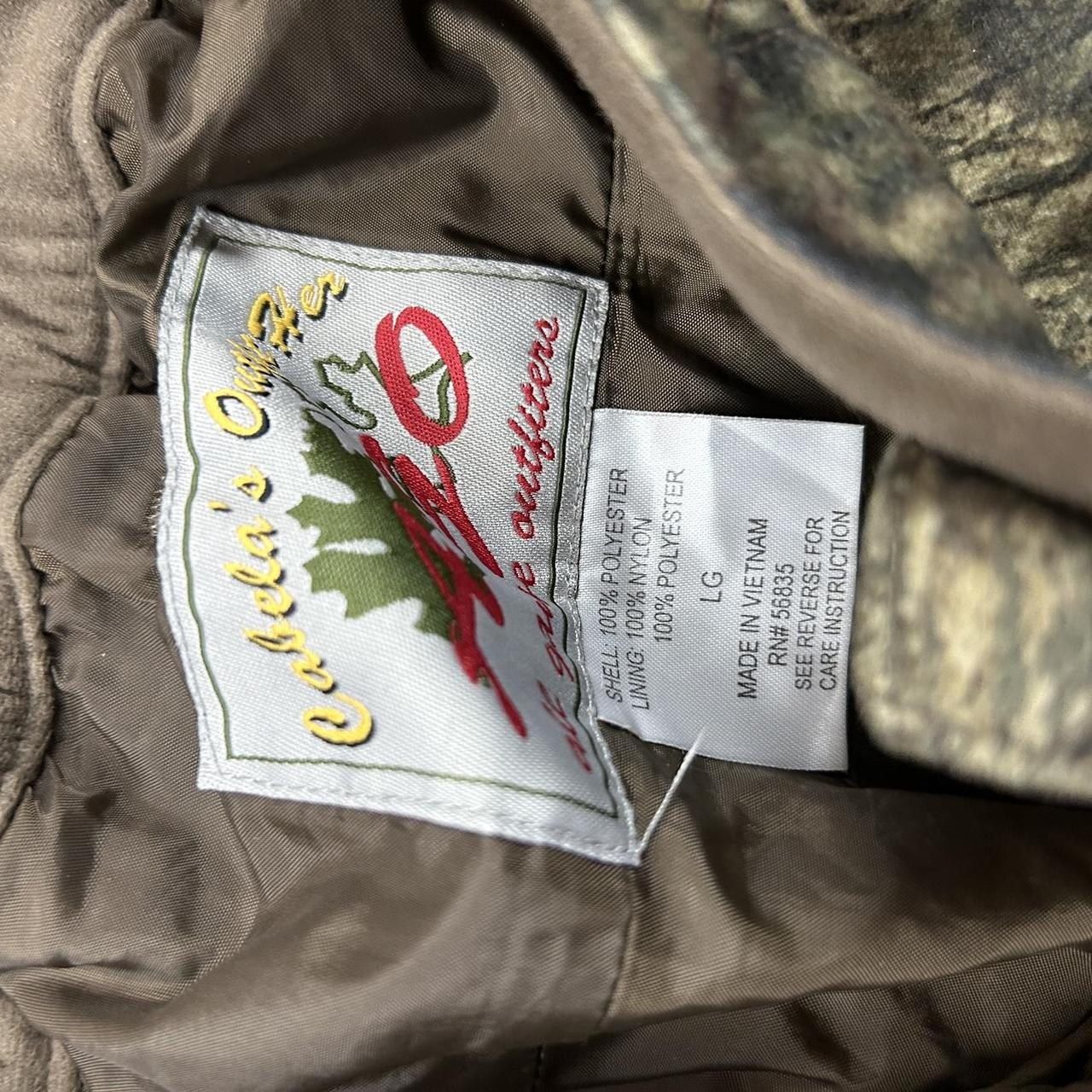 CABELLAS Y2K camo pants Men’s size large Used... - Depop