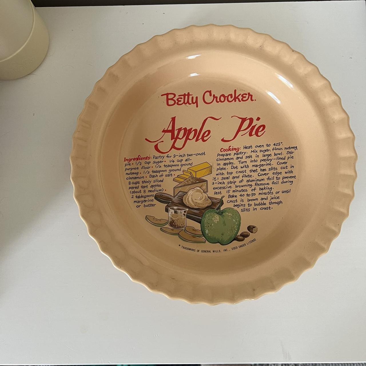 Vintage Betty Crocker Apple Pie recipe dish... - Depop