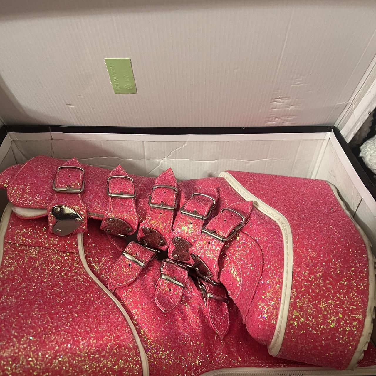 demonia swing 230g pink