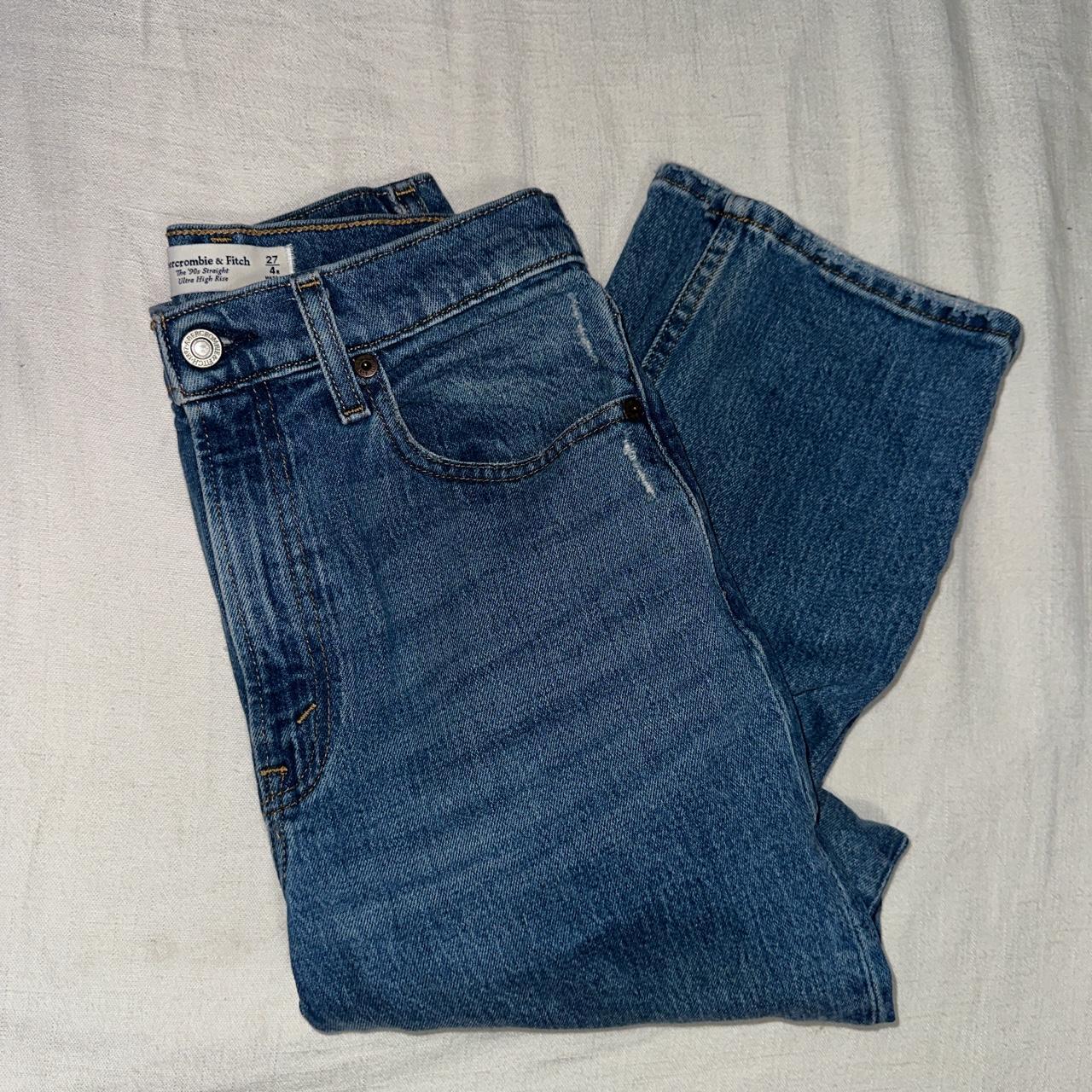 ABERCROMBIE 🦋 Curve Love High Waisted Jeans! Size... - Depop
