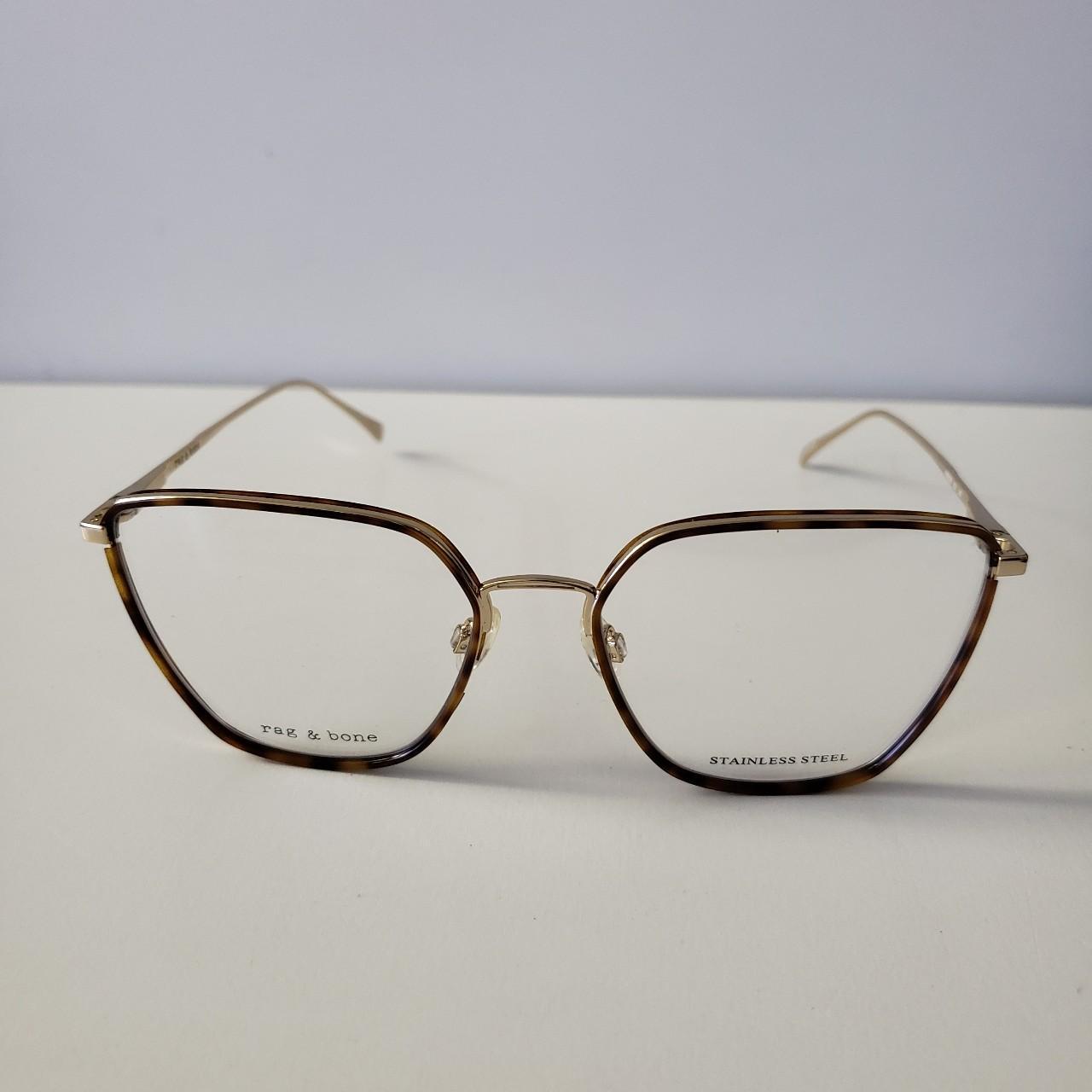 item listed by thefashionpusher