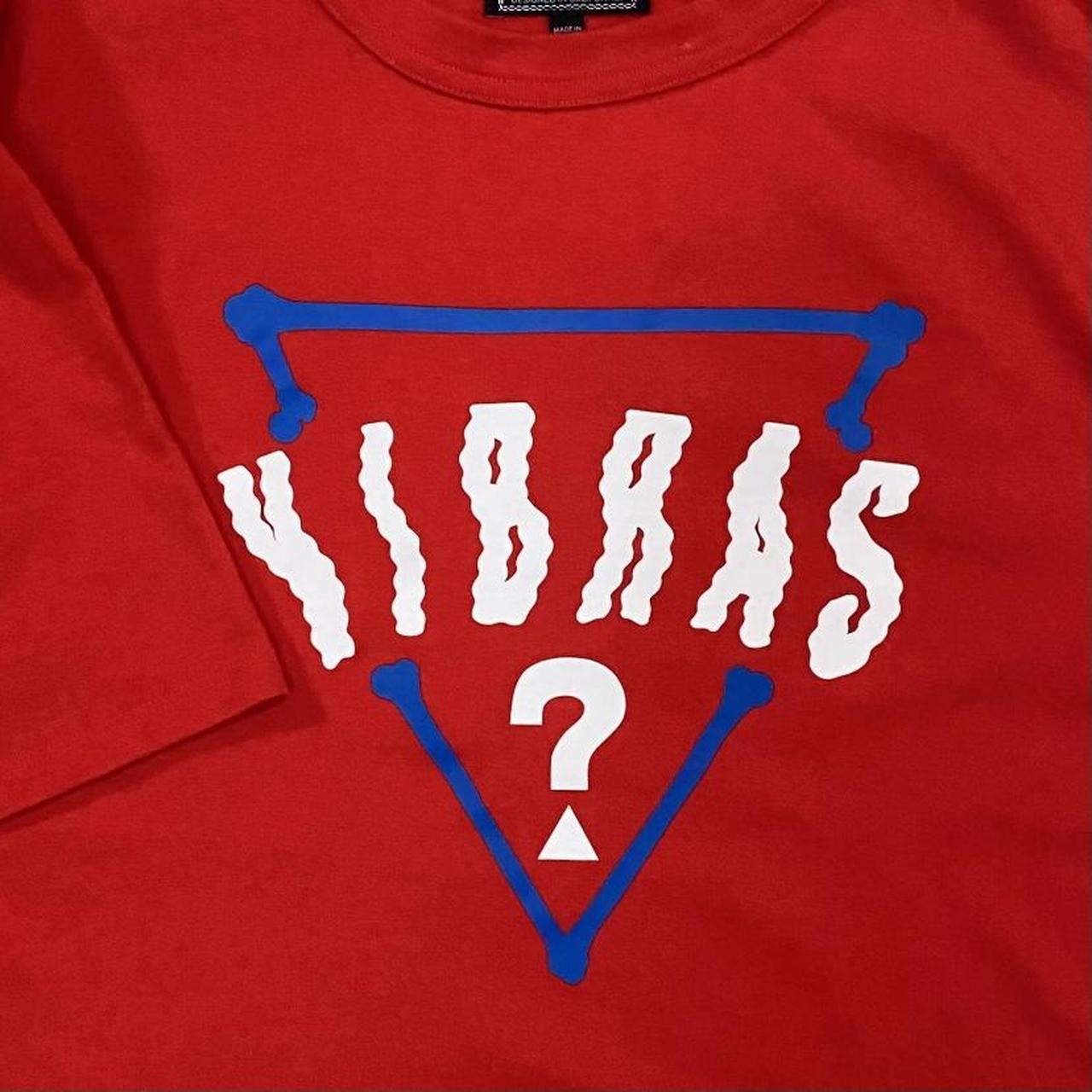 Guess top vibras shirt