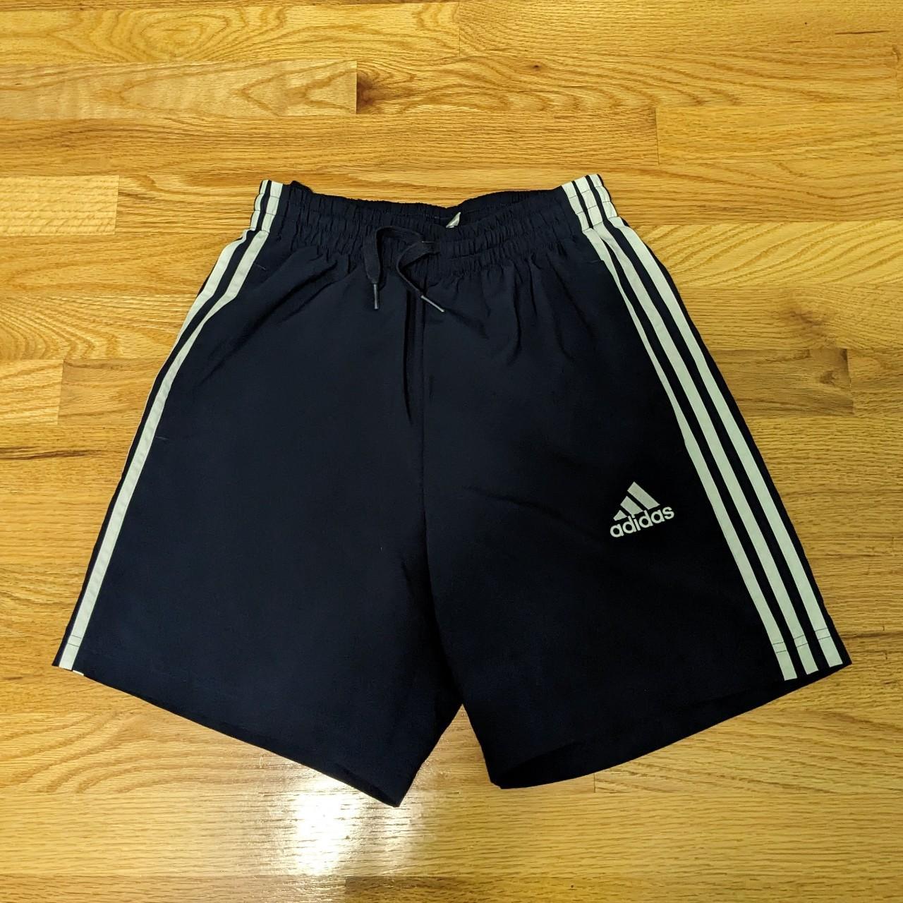 Adidas Men's White and Navy Shorts | Depop