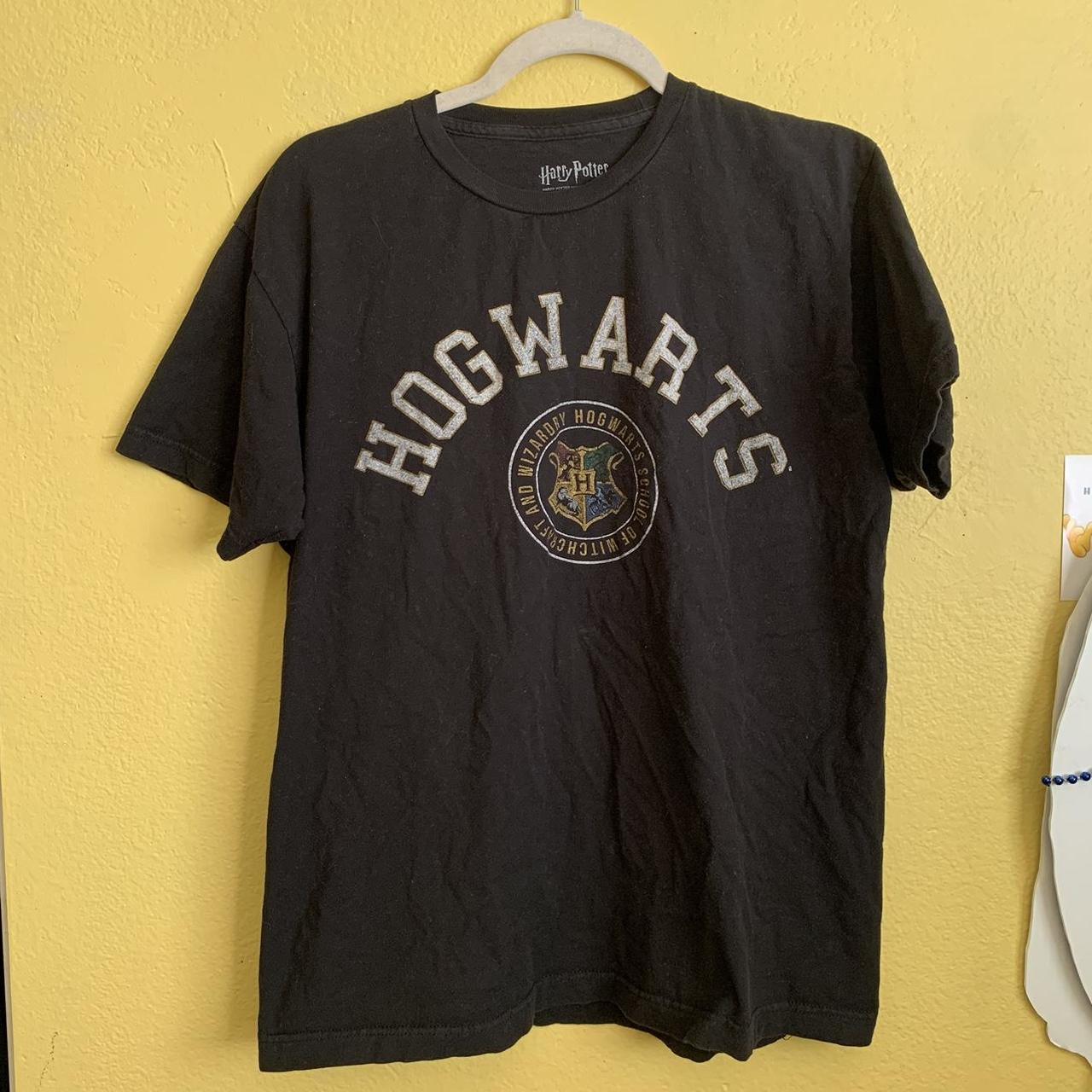 harry potter hogwarts shirt ! super comfy ! tag... - Depop