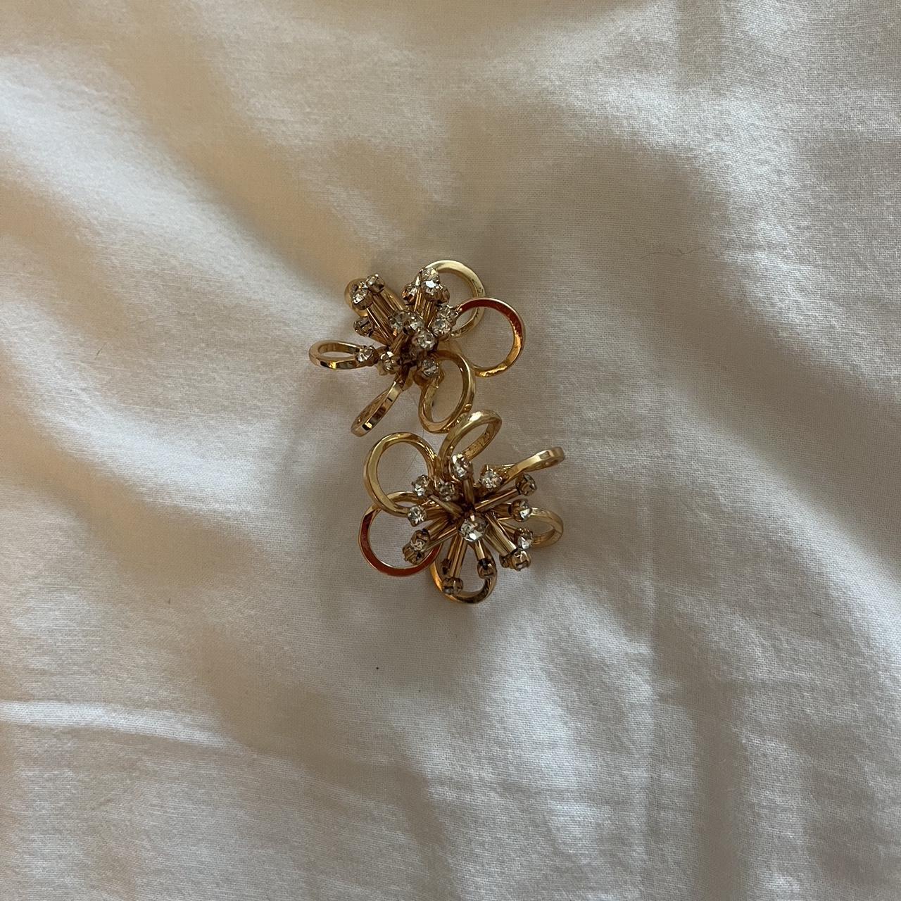 item listed by maevehogg