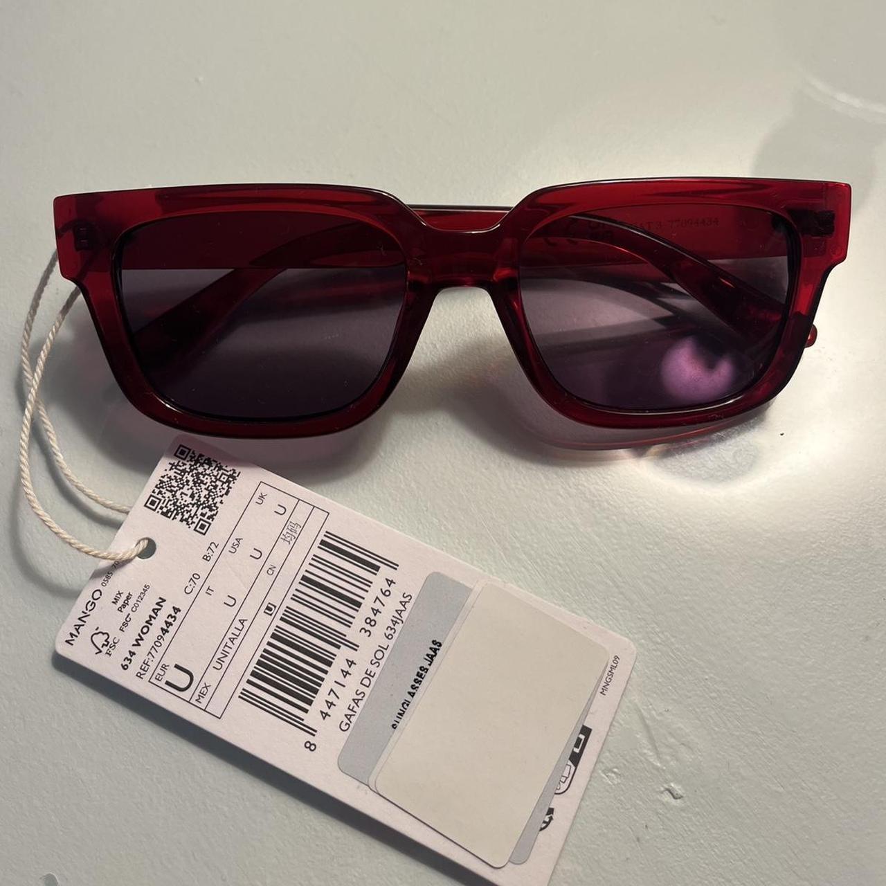 item listed by maevehogg