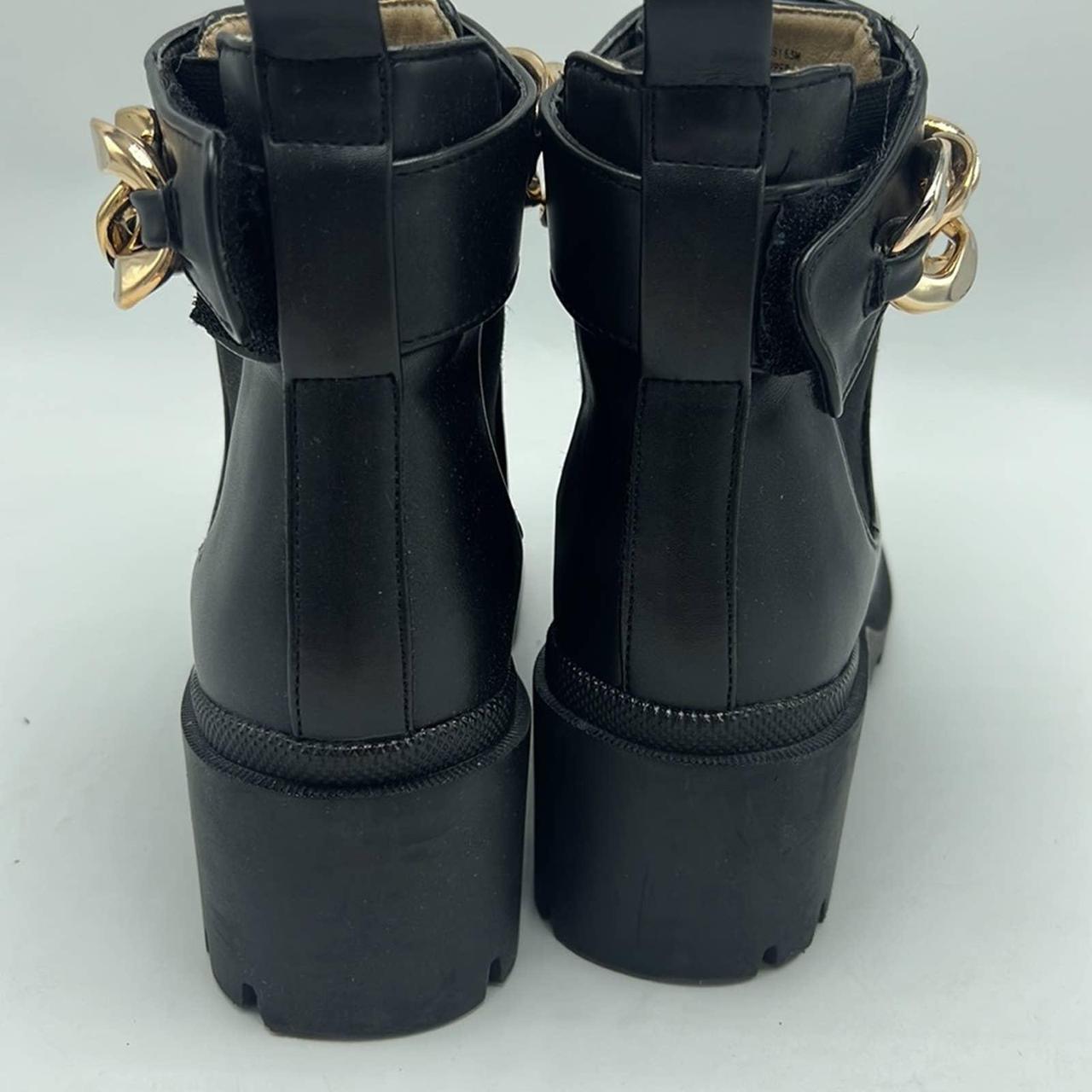 Steve madden black hot sale booties with buckles