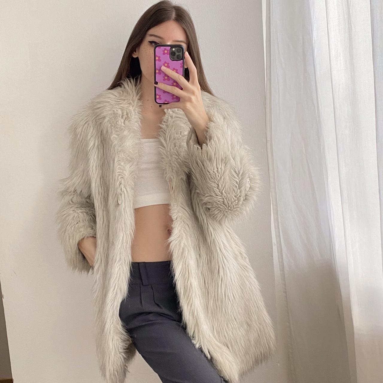 White vintage faux fur coat 💗 ️ size L. Shown on a... - Depop