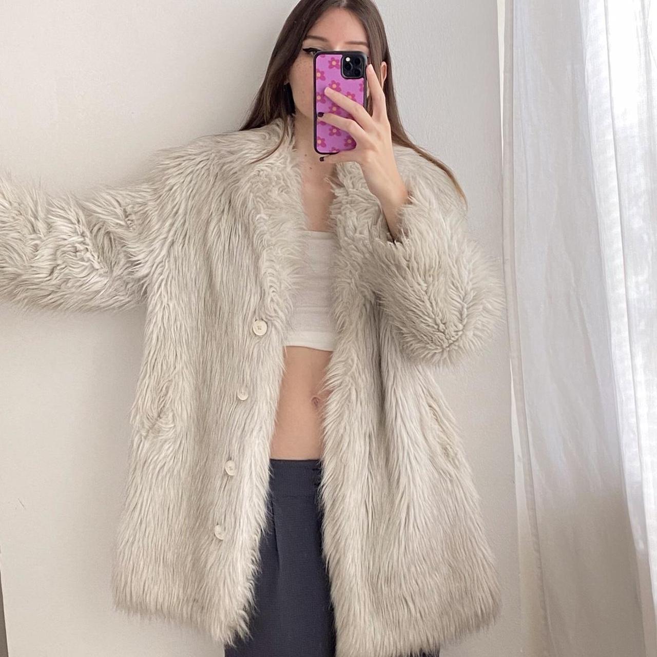 White vintage faux fur coat 💗 ️ size L. Shown on a... - Depop