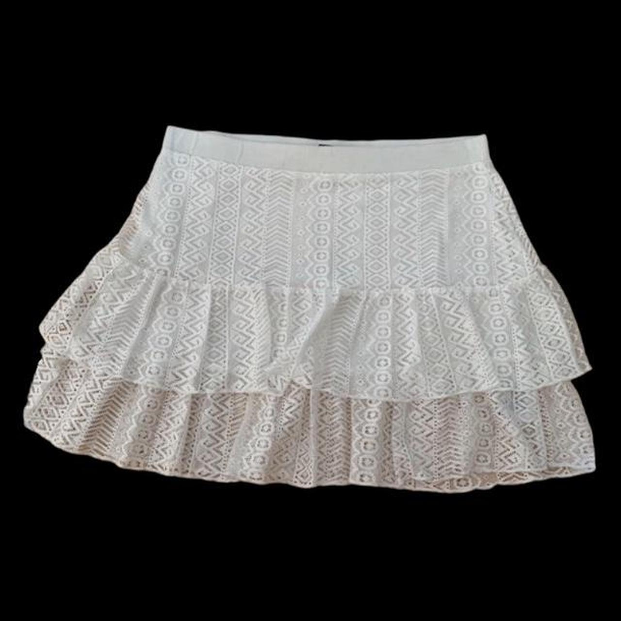 Adorable vintage y2k white rara mini skirt with... - Depop