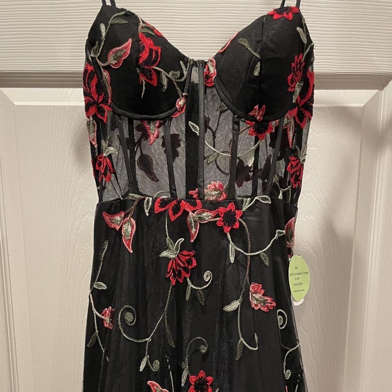 Windsor prom dress! It is a size 1, and I’m 5’1” for... - Depop