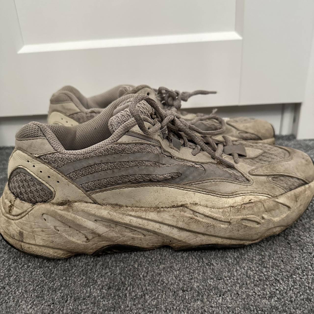 yeezy 700 static reflective