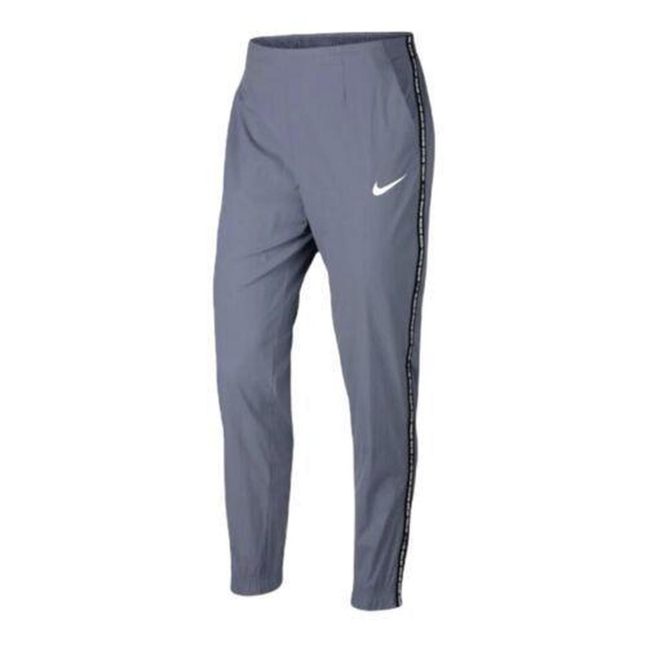 Nike Women's Grey Trousers | Depop