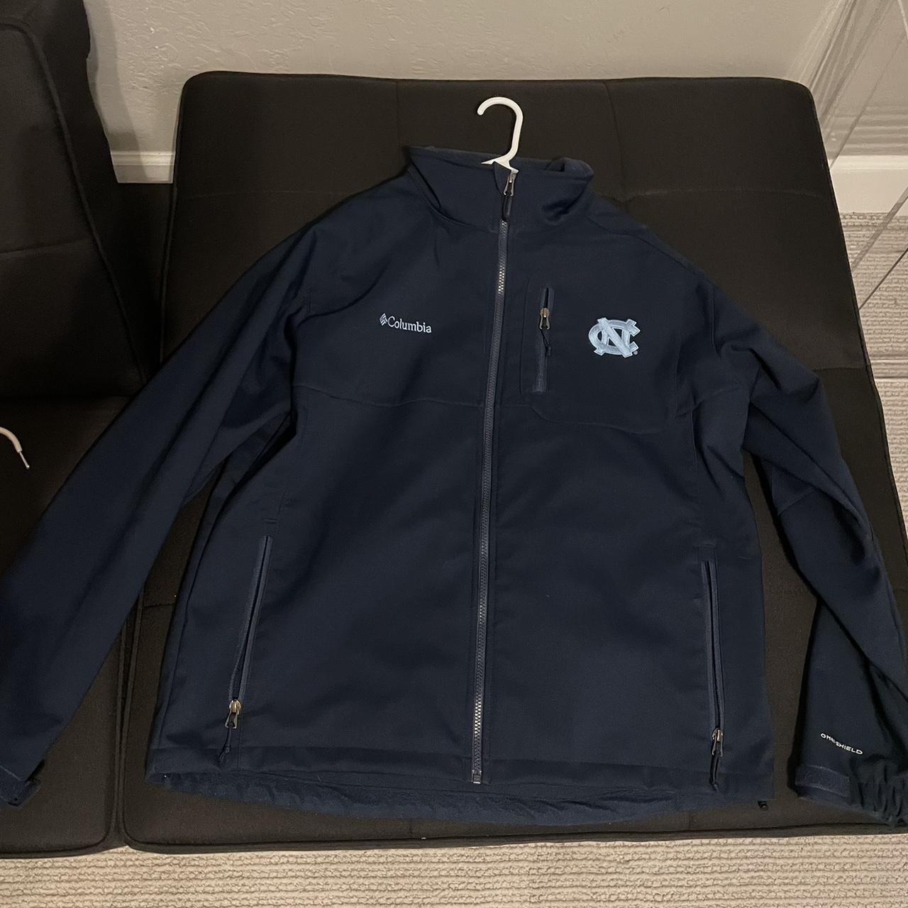 TEAM ISSUED UNC COLUMBIA RAIN COAT high quality - Depop