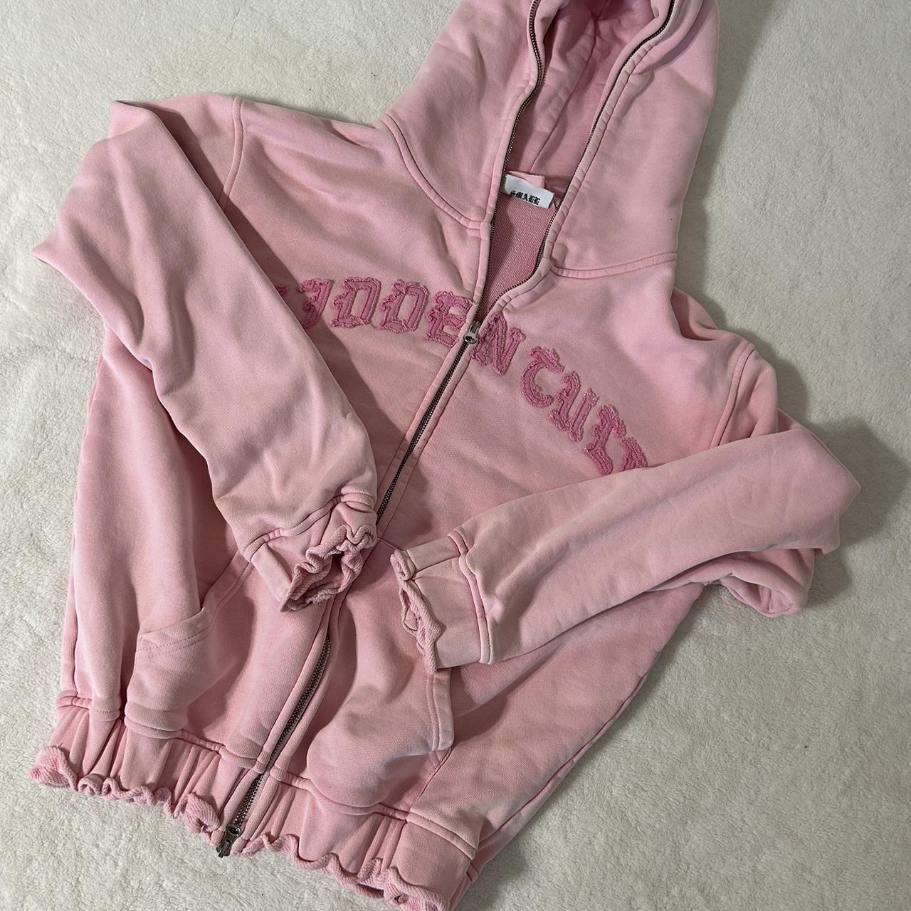 item listed by eshhmirna