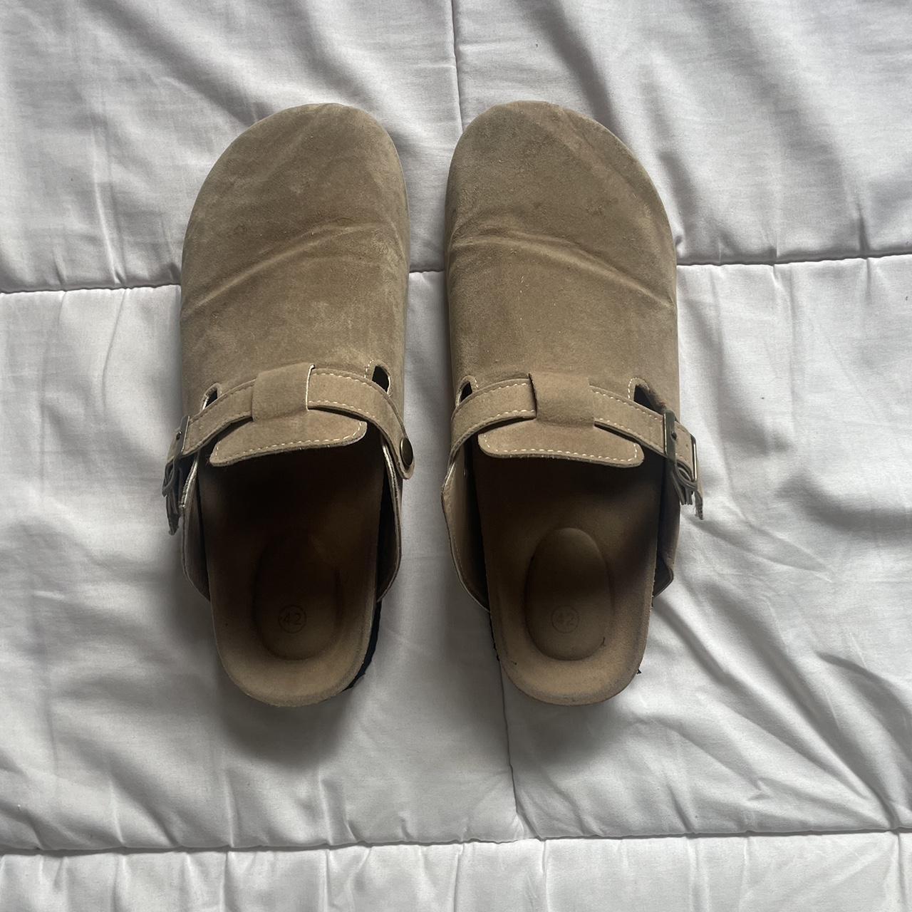 Tan and brown leather clogs #clogs