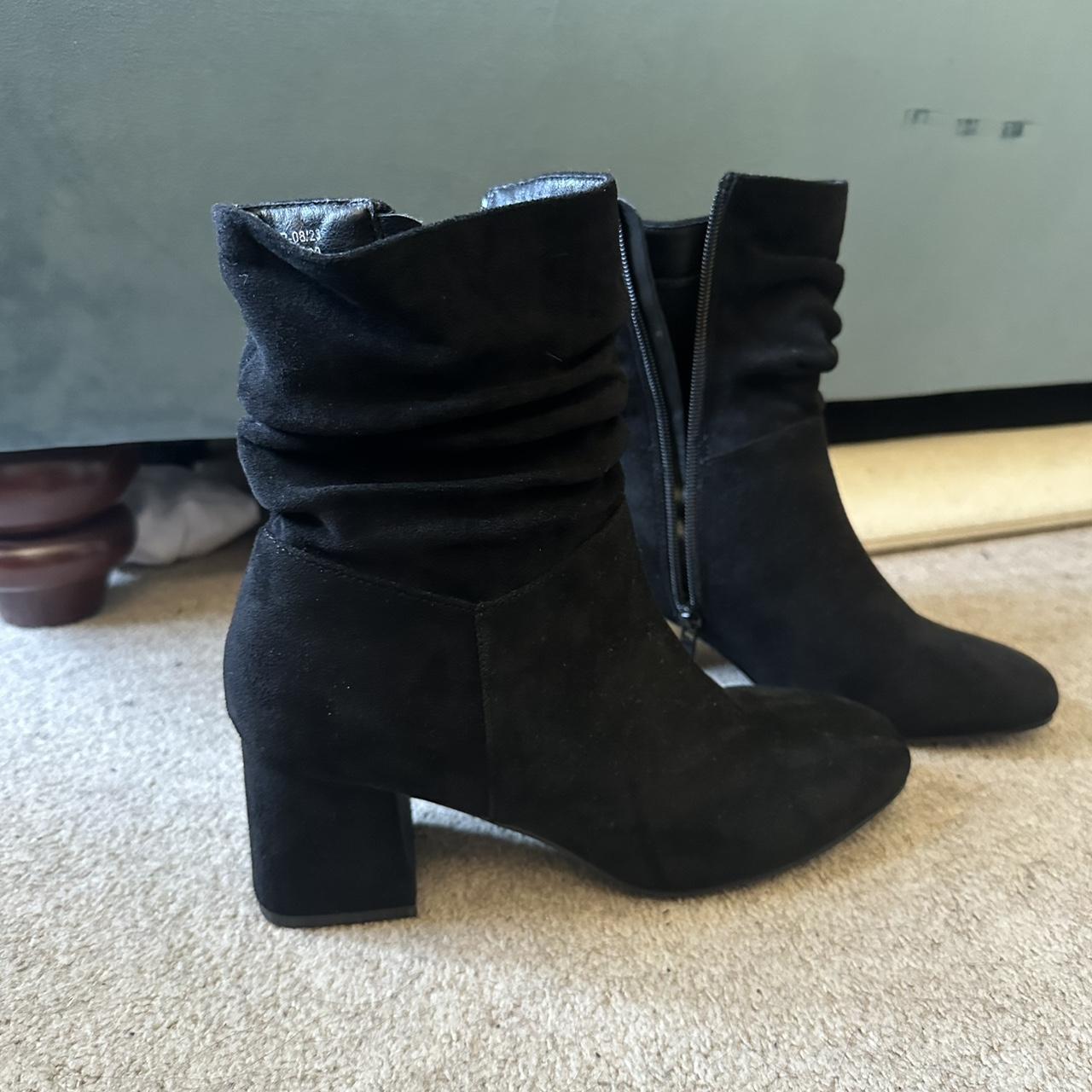item listed by elizabethmelx