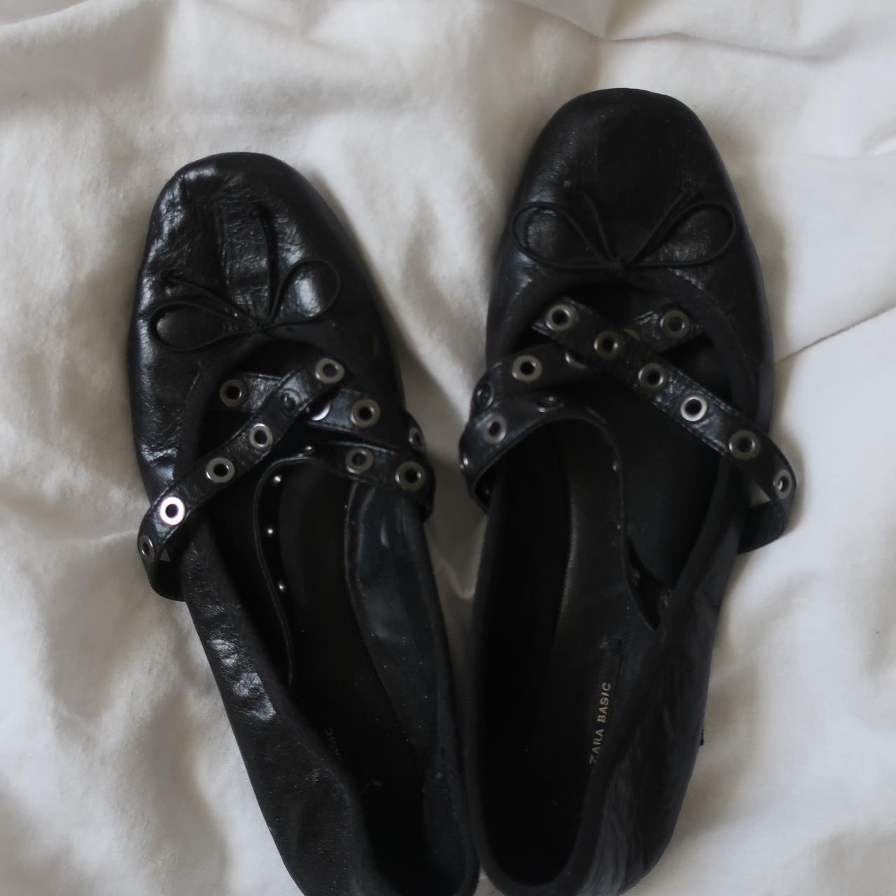 Zara Women's Black Balletshoes Depop