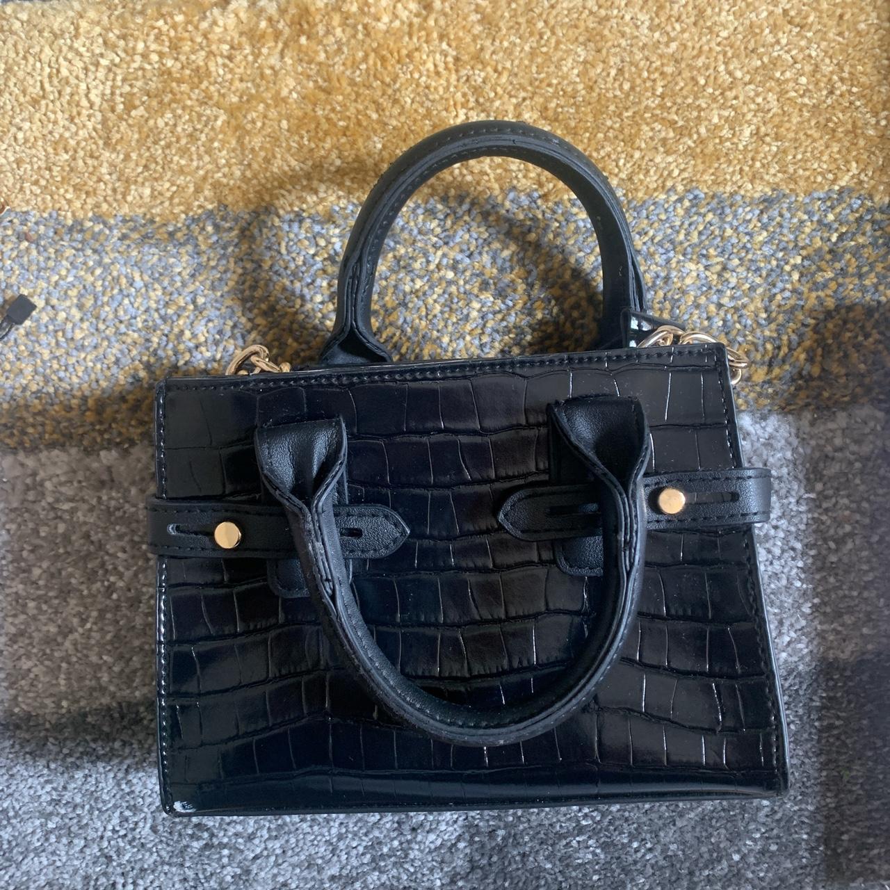 Small & Cute black purse, has a leash to be put on... - Depop