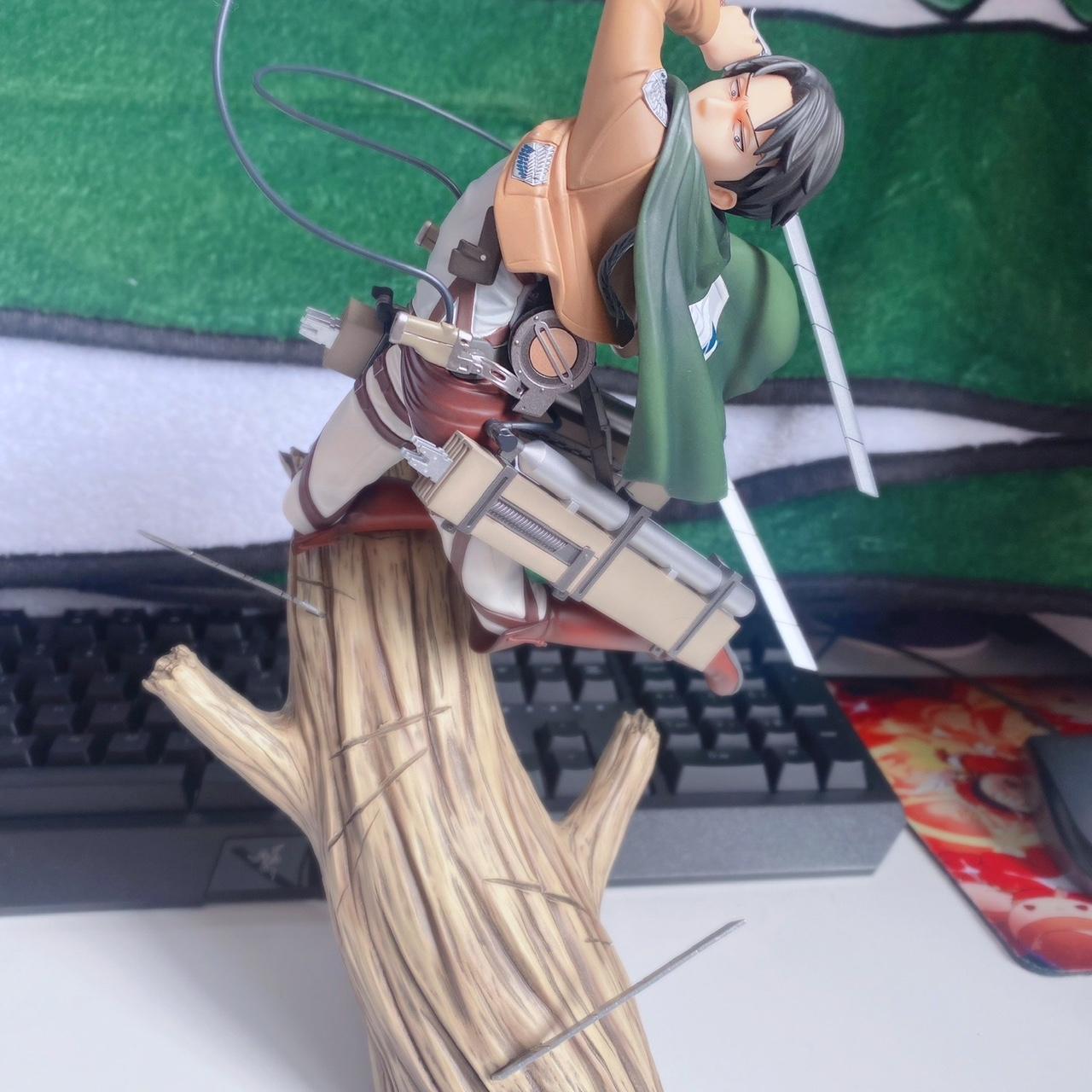 Levi ackerman 1/8 scale factory tree figure