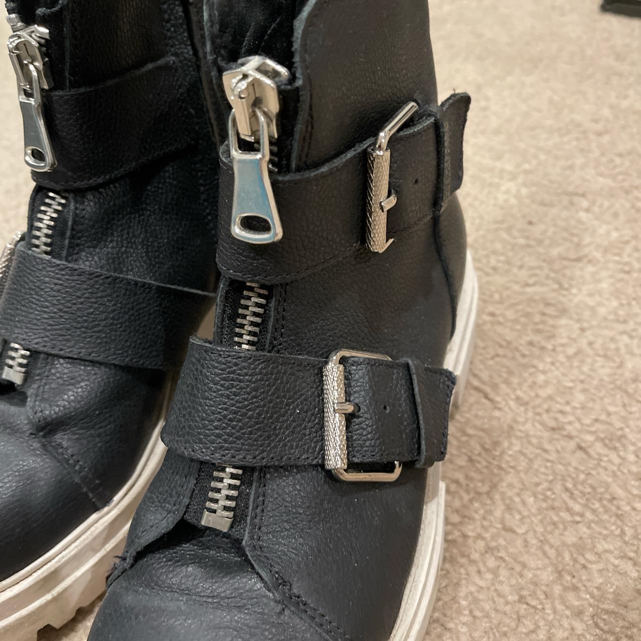 Dolce Vita Women's Black and Cream Boots (2)