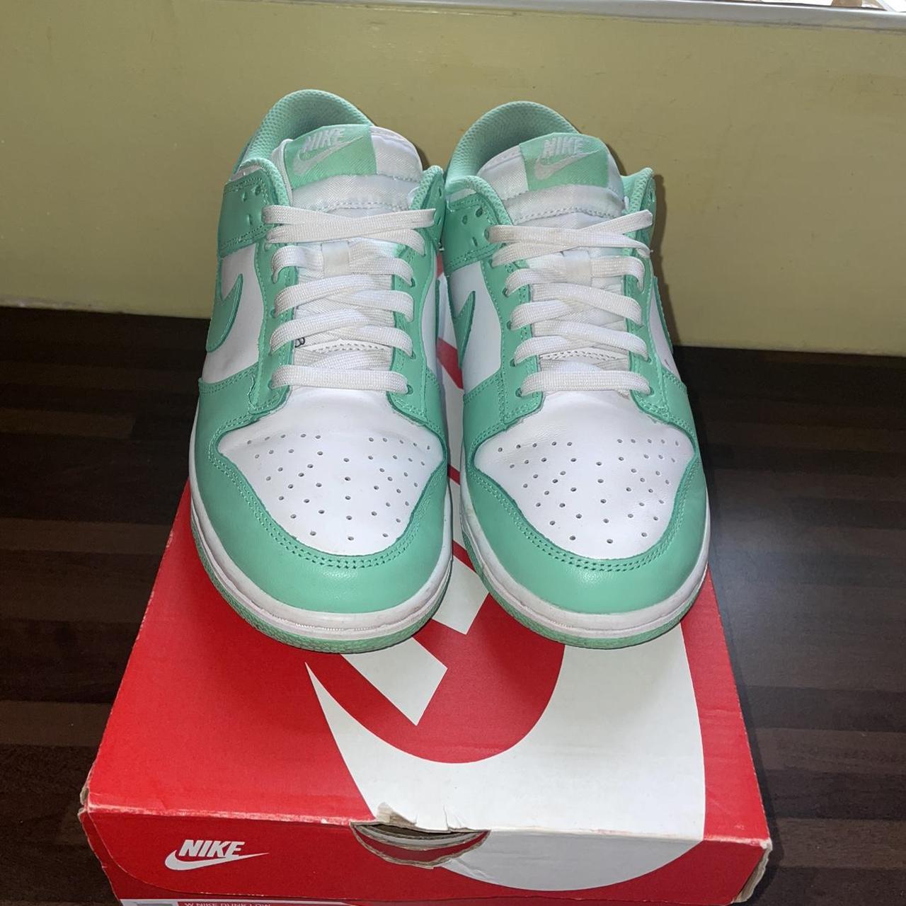 womens nike trainers green