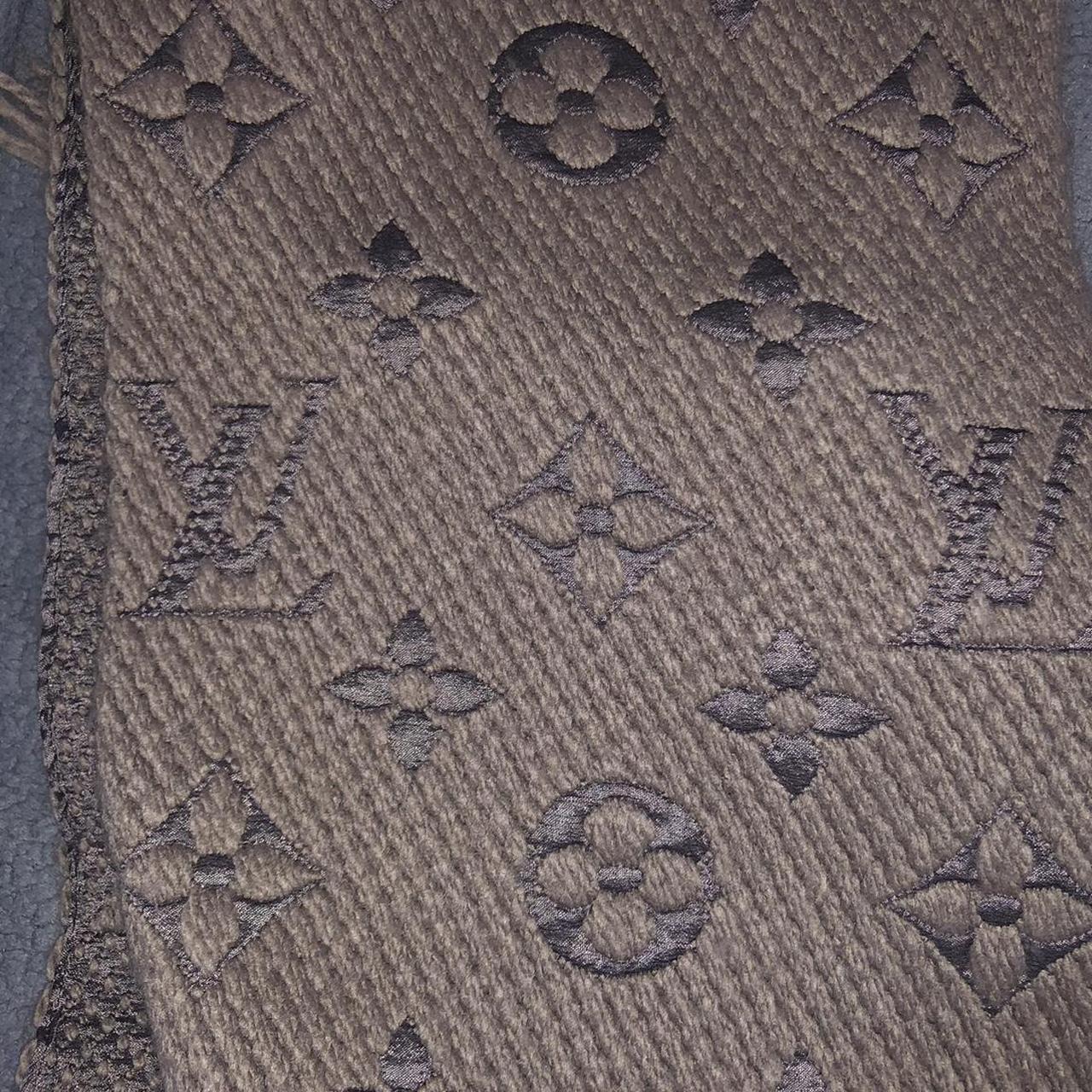 Louis Vuitton Logomania scarf for sale. Such a - Depop