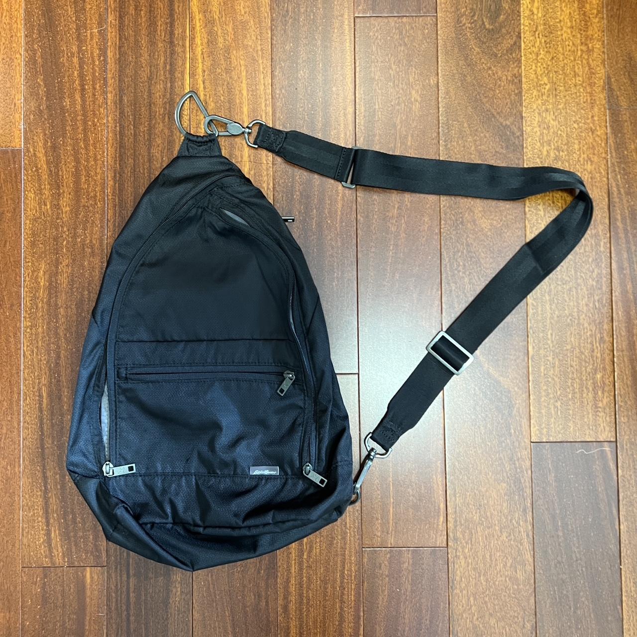 Eddie Bauer sling bag. Quality hardware and sturdy... Depop