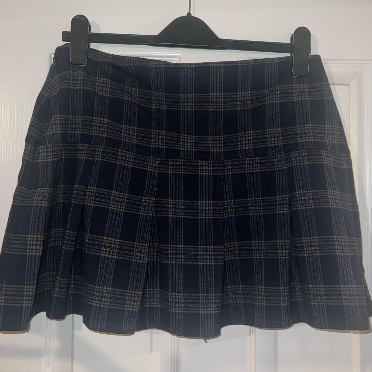 Black and brown checkered schoolgirl skirt. UK size... - Depop