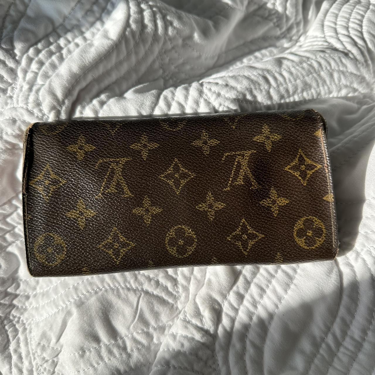 AUTHENTIC LV Wallet , Very worn but still works