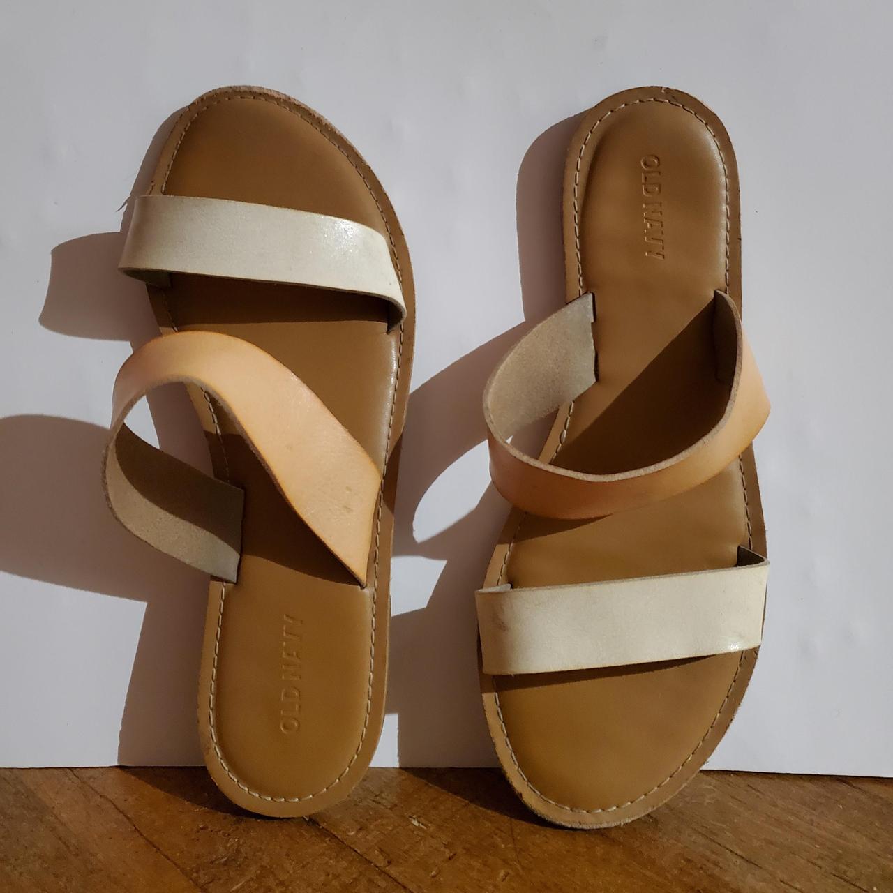 Old Navy Women's White and Tan Sandals | Depop