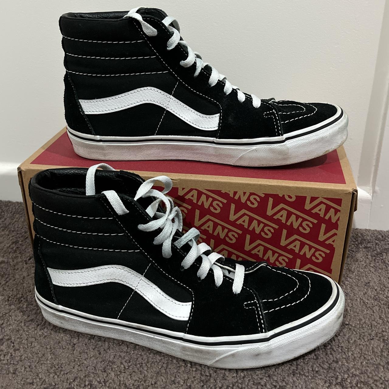 Vans Women's Black and White Footwear | Depop