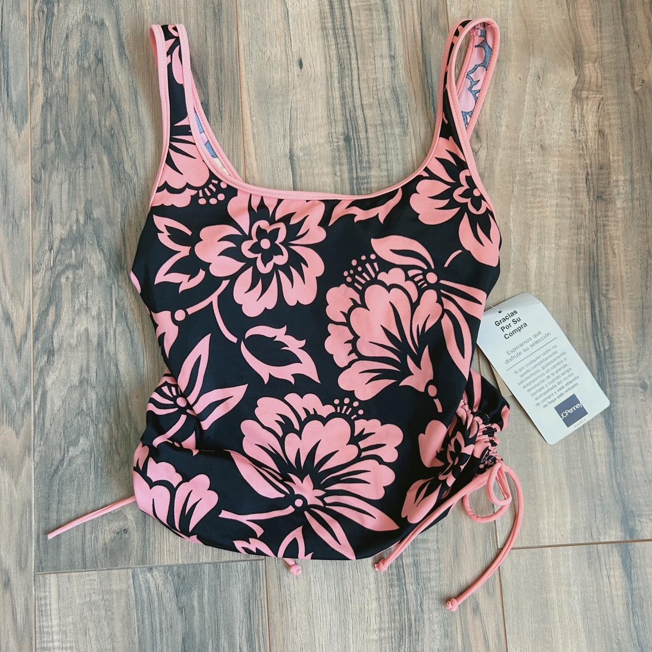 Y2K new with tags tankini floral top. Cute side... - Depop