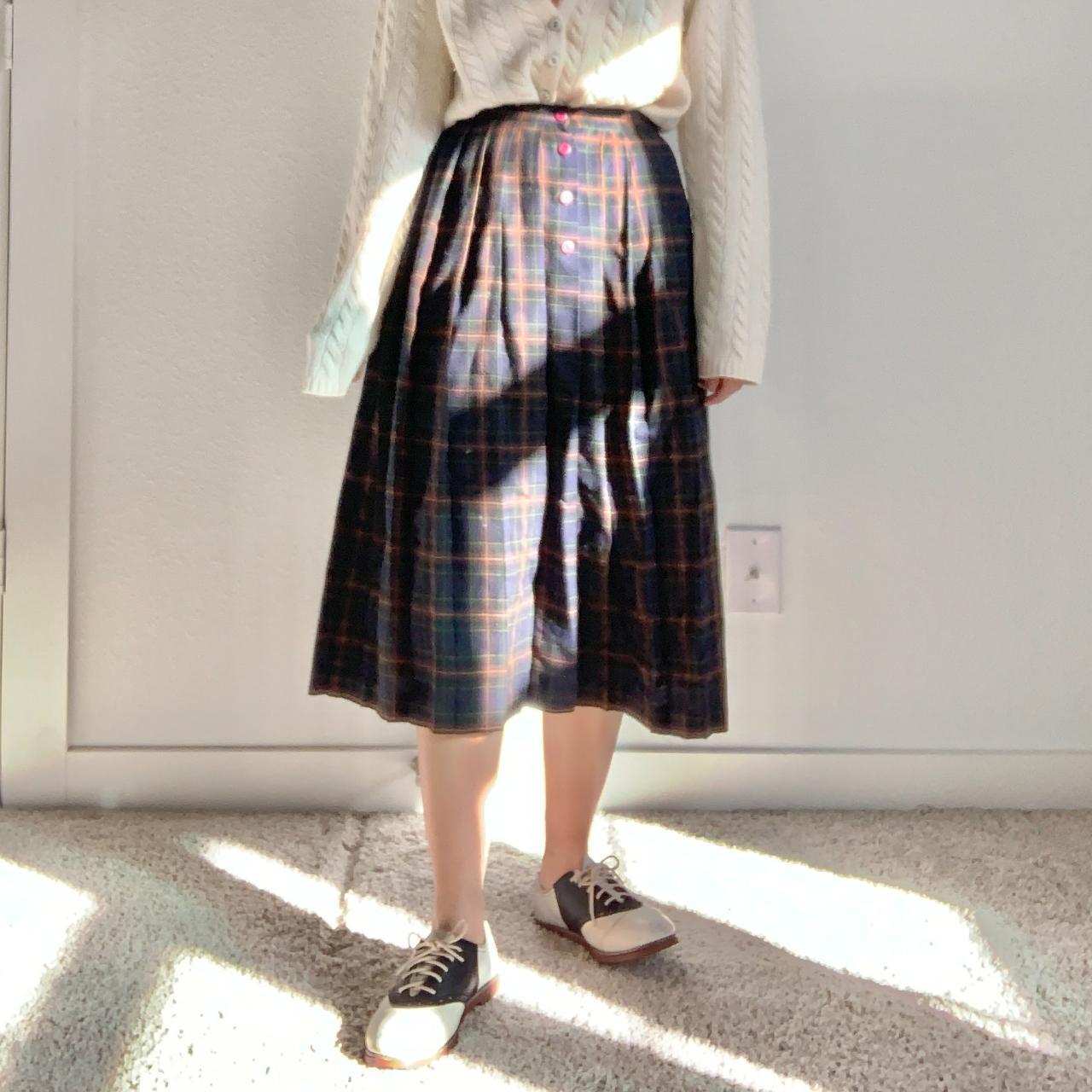 Beautiful, earth-toned plaid/tartan skirt, with... - Depop