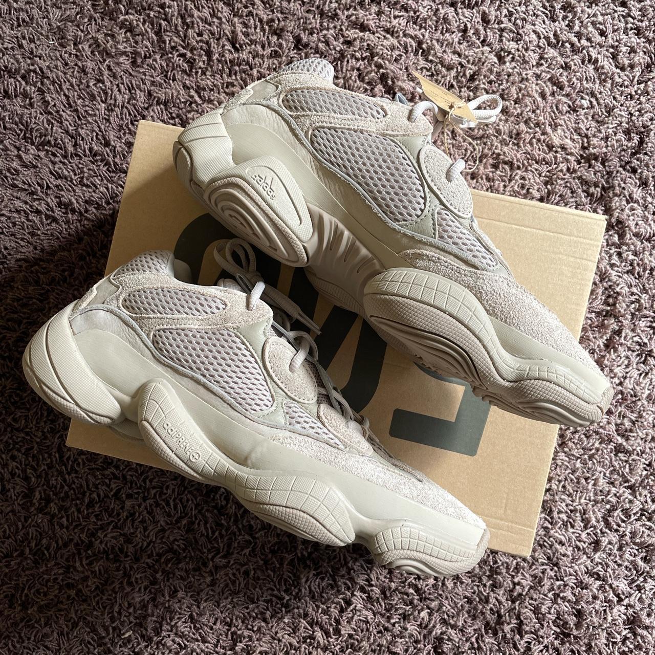 yeezy 500 taupe light box