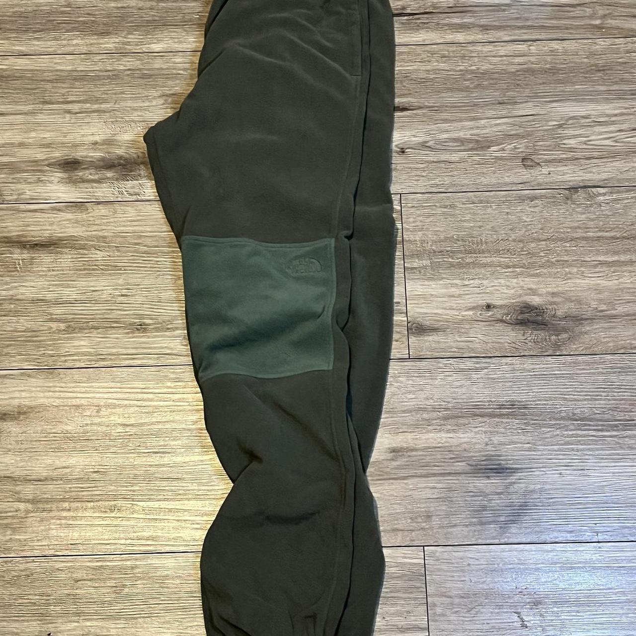 North face hot sale joggers green