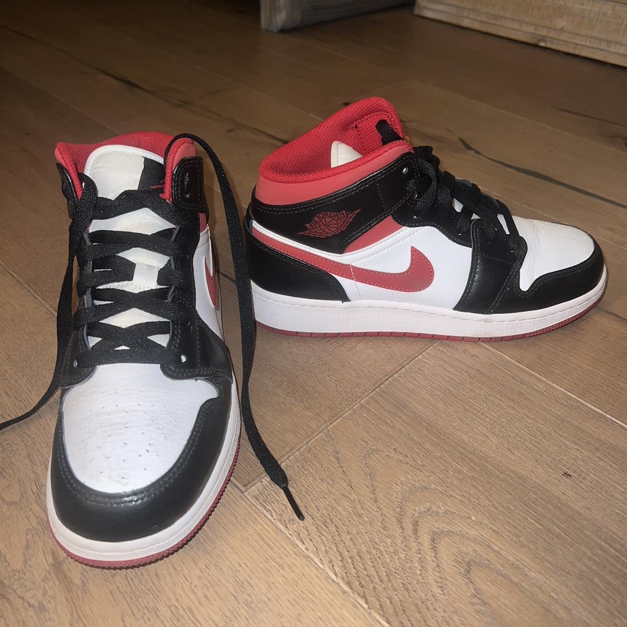womens red and white nike shoes