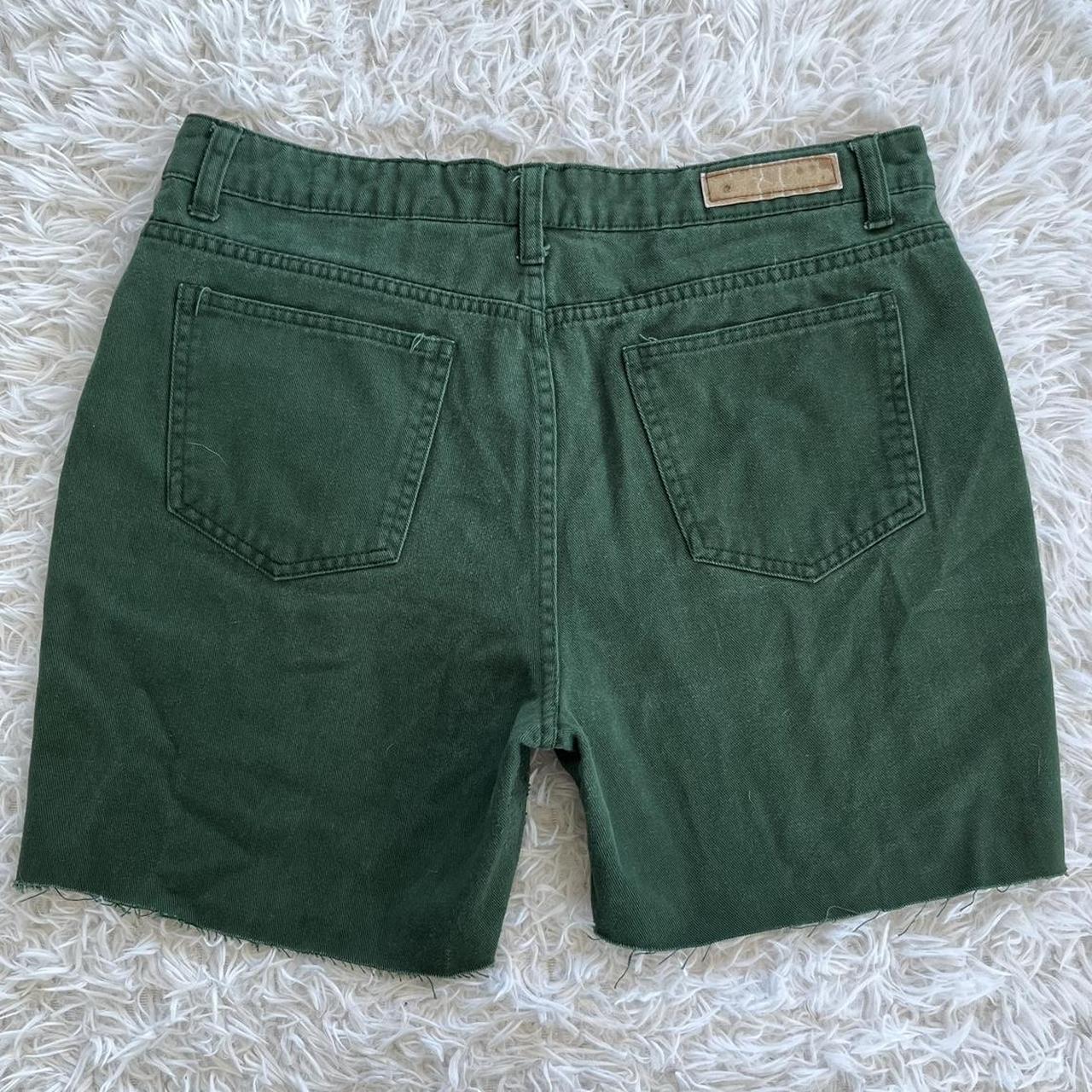 Bill Blass Women's Green Shorts Depop