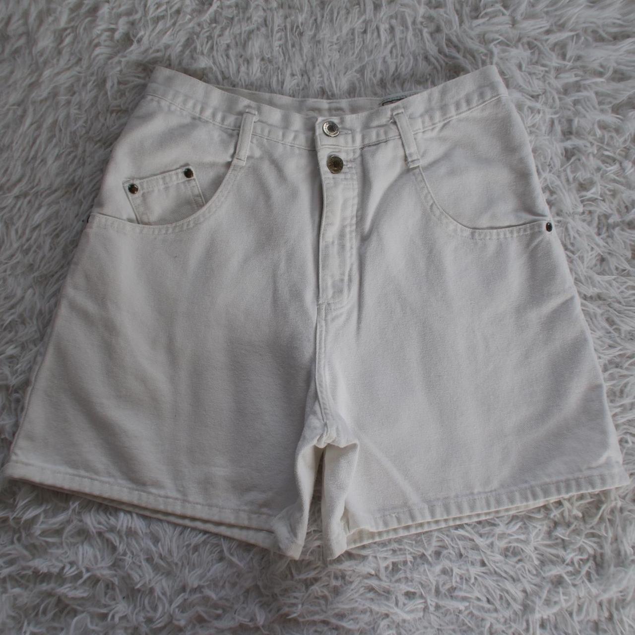 vintage white jean shorts! has pilling throughout... - Depop