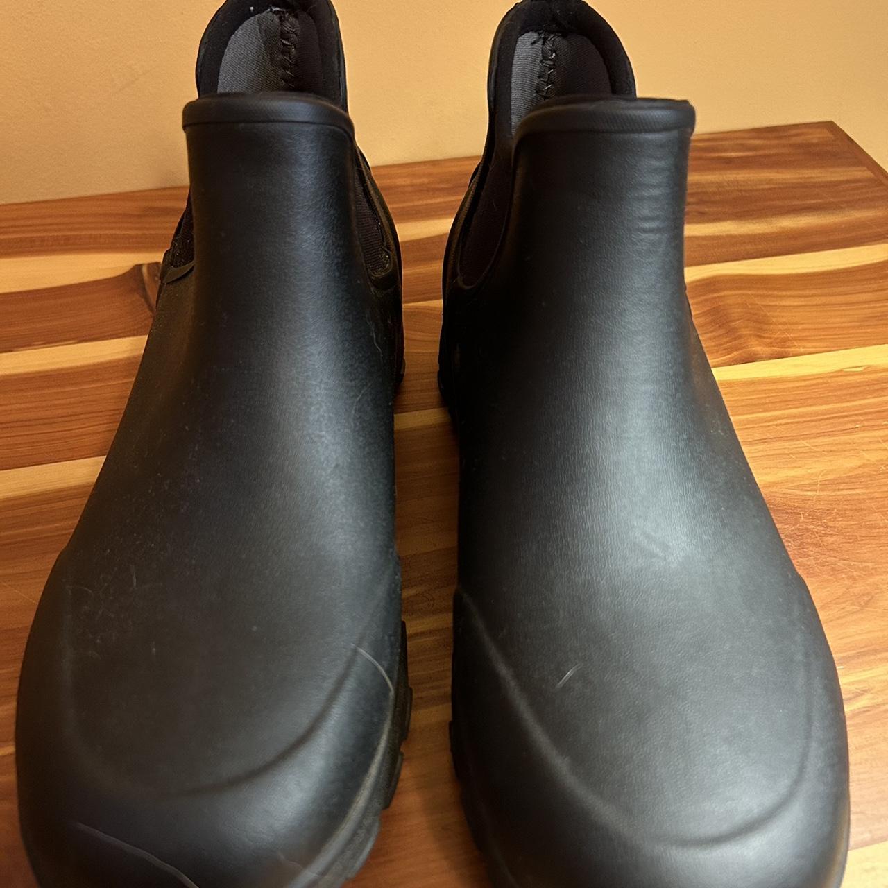 Bogs Women's Black Boots (2)