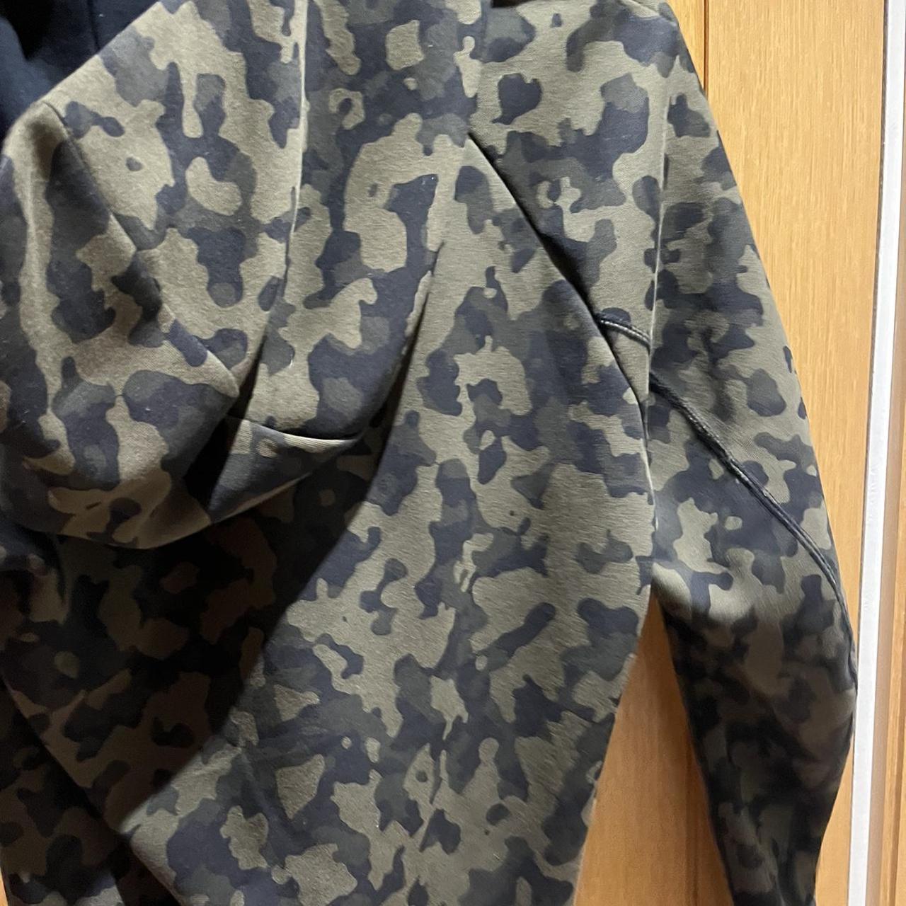 Nike tech fleece jacket camo very good condition - Depop