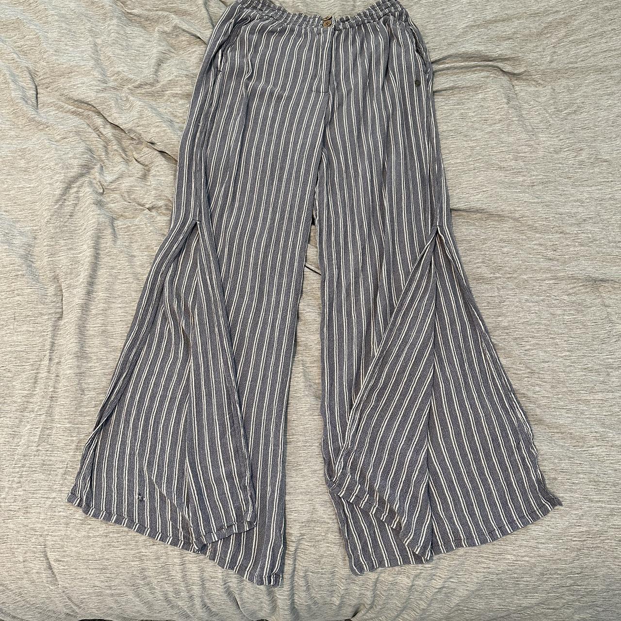 Roxy Women's Blue Trousers | Depop