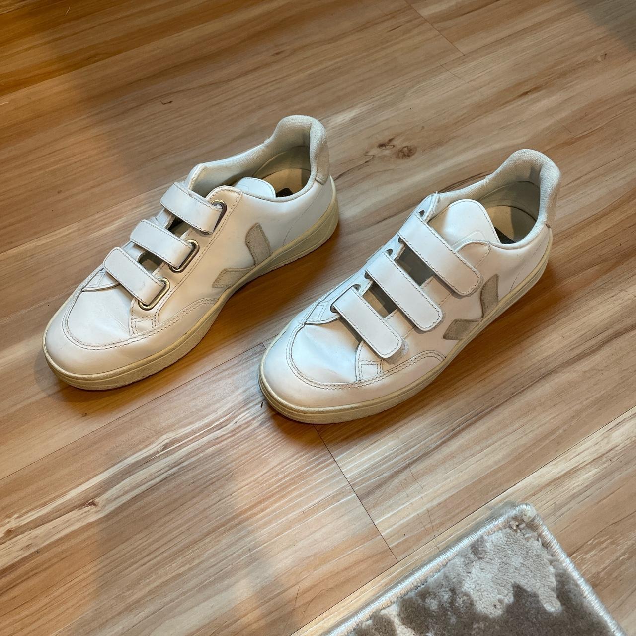 veja cream sneakers