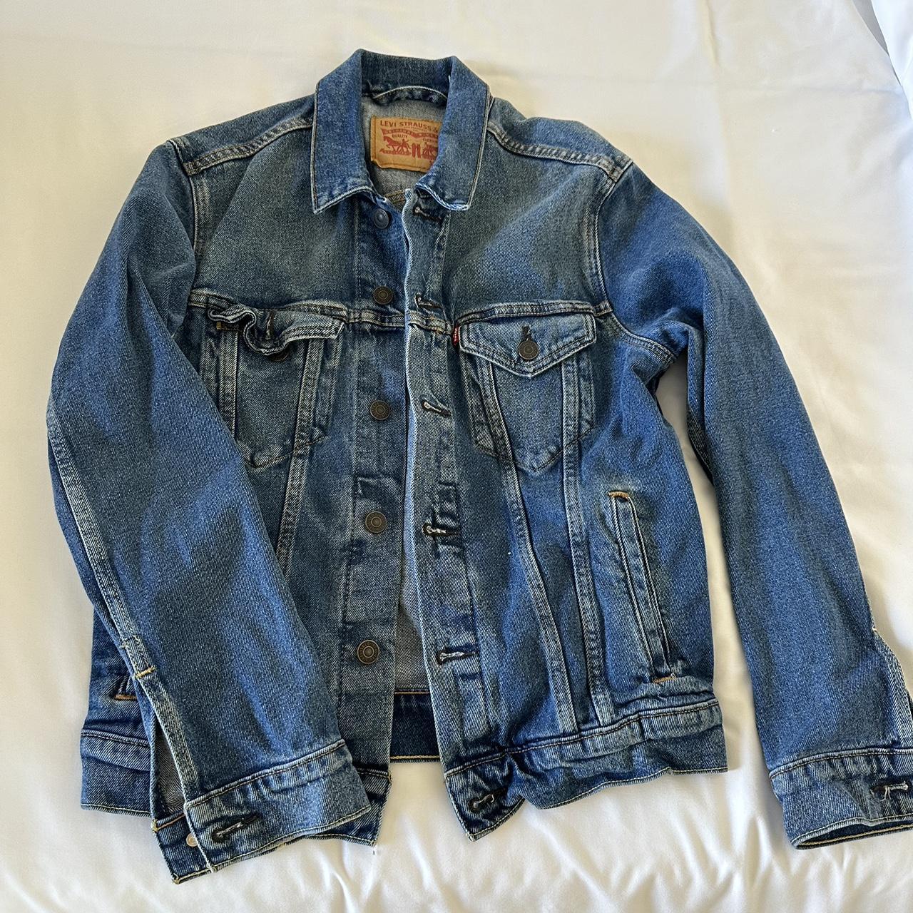 Denim Jacket 💙 LEVI’S size: S Little over sized for... - Depop